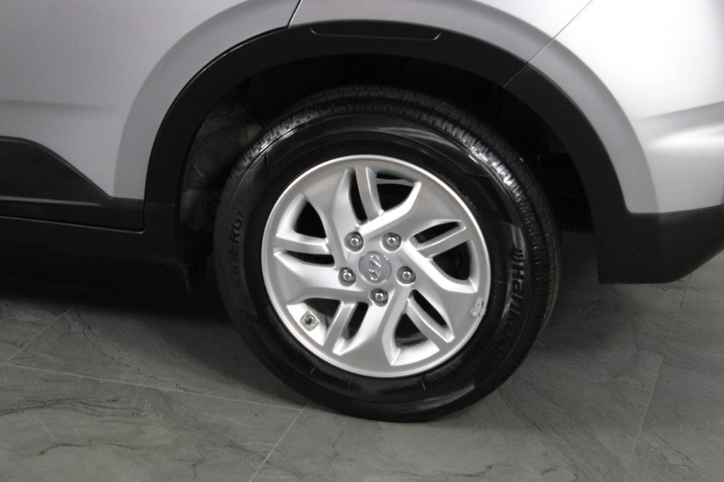 2025 Hyundai Venue SE