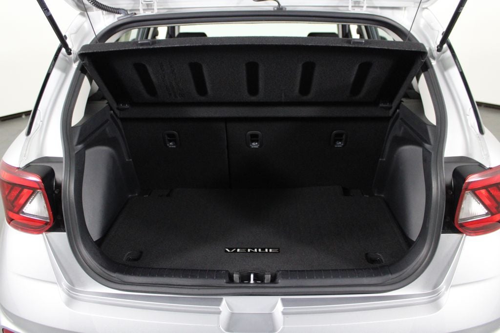 2025 Hyundai Venue SE