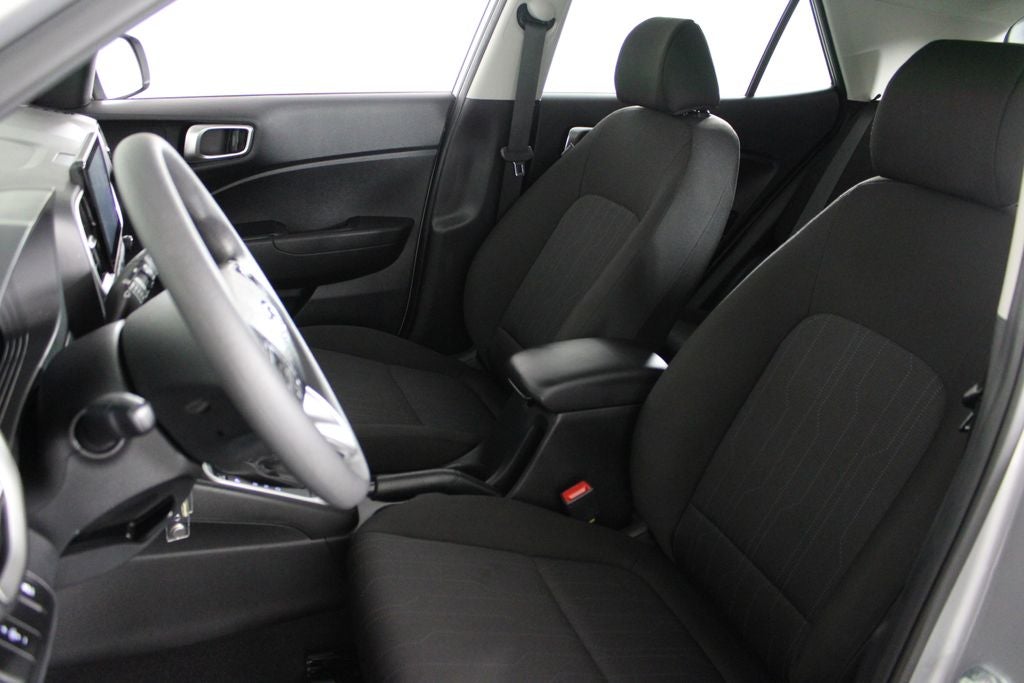 2025 Hyundai Venue SE