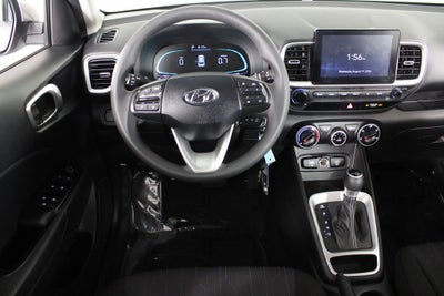 2025 Hyundai Venue SE