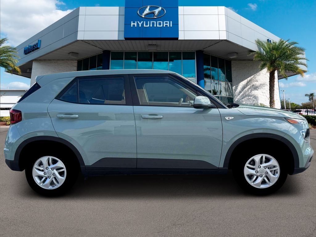 2026 Hyundai Venue SE