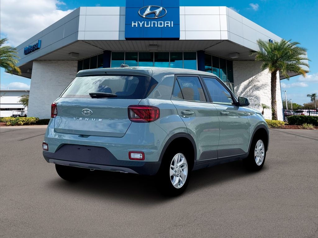 2026 Hyundai Venue SE