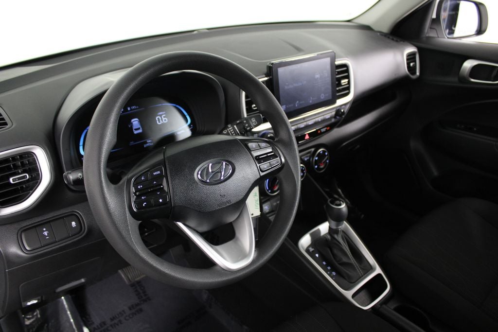 2024 Hyundai Venue SE
