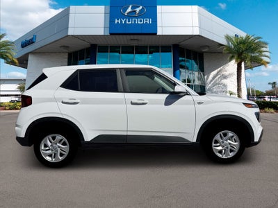 2026 Hyundai Venue SE
