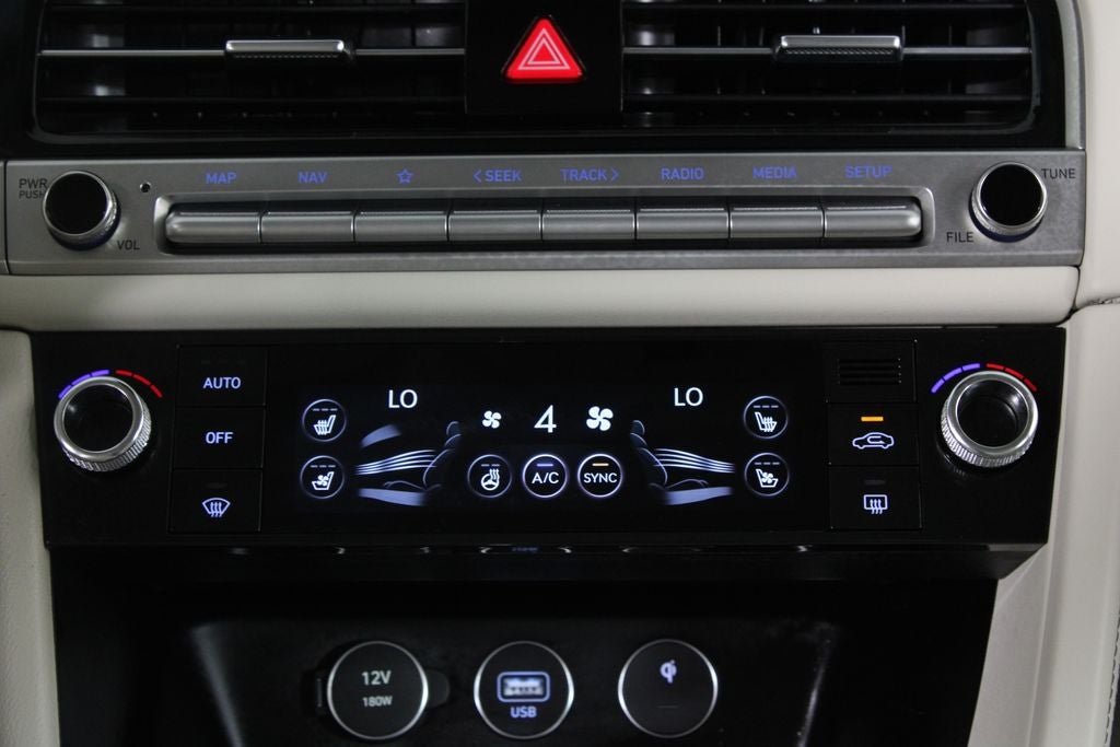 2026 Genesis G70 2.5T Prestige