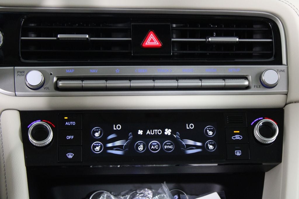 2026 Genesis G70 2.5T Prestige