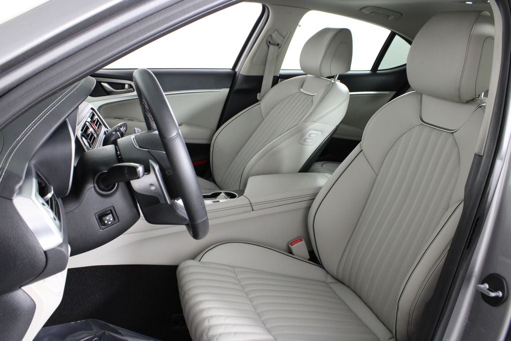 2020 Genesis G70 2.0T