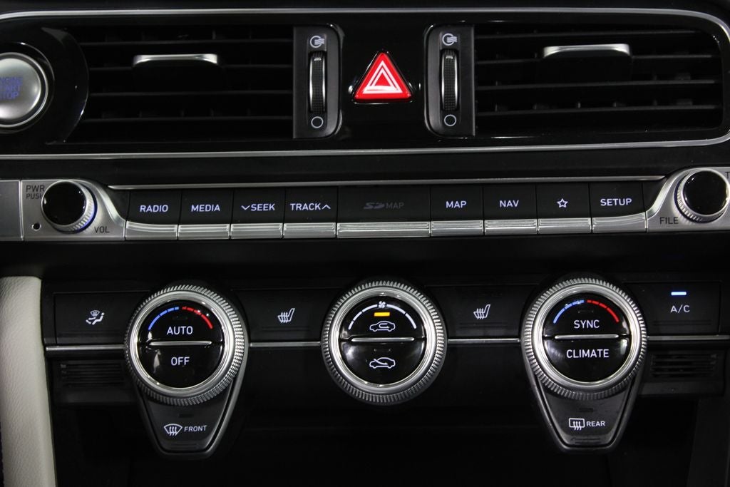 2020 Genesis G70 2.0T