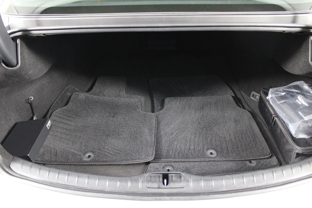 2025 Genesis G80 2.5T