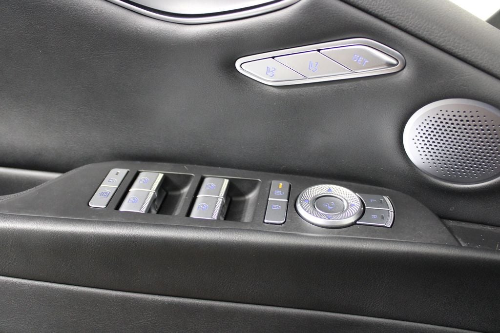 2025 Genesis G80 2.5T