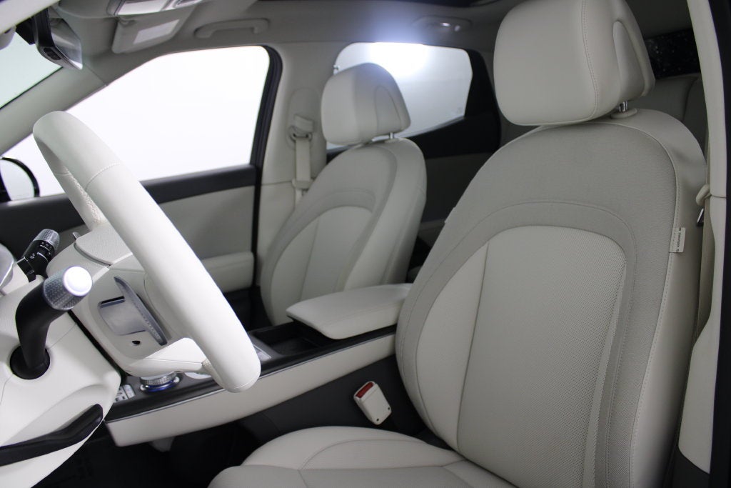 2026 Genesis GV60 Base