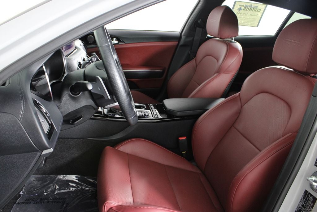2023 Kia Stinger GT-Line