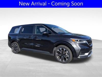 2024 Kia Carnival EX