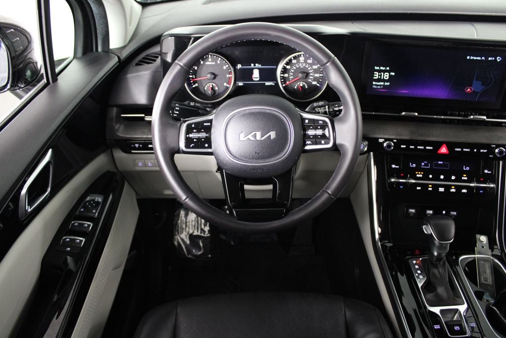 2024 Kia Carnival EX