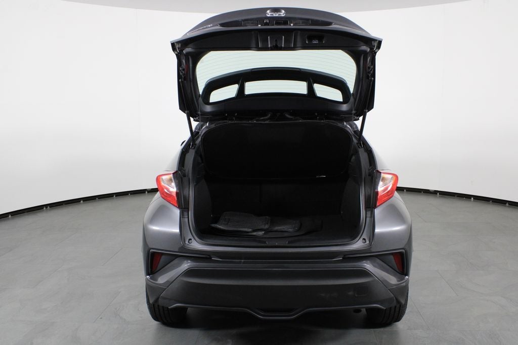 2021 Toyota C-HR LE