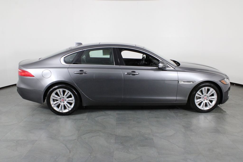 2016 Jaguar XF 35t Premium
