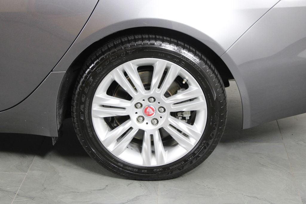 2016 Jaguar XF 35t Premium