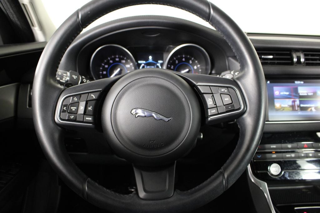 2016 Jaguar XF 35t Premium