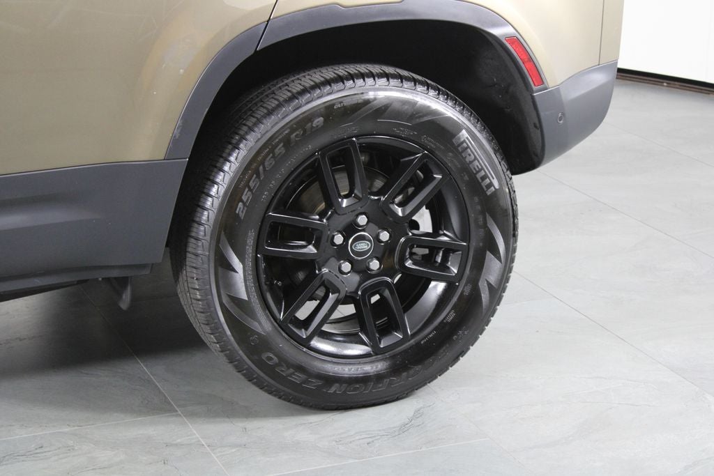 2025 Land Rover Defender 110 S