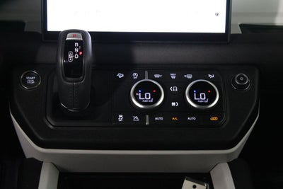 2025 Land Rover Defender 110 S