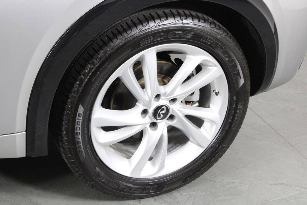 2018 INFINITI QX30 Base