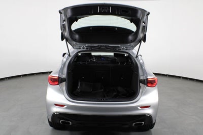 2018 INFINITI QX30 Base