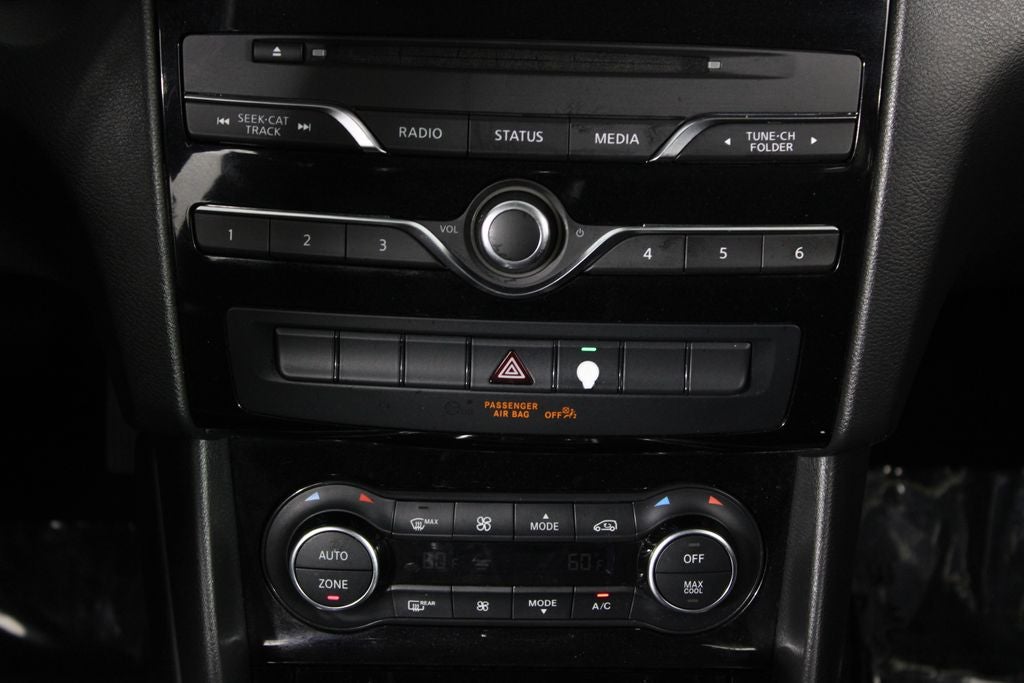 2018 INFINITI QX30 Base