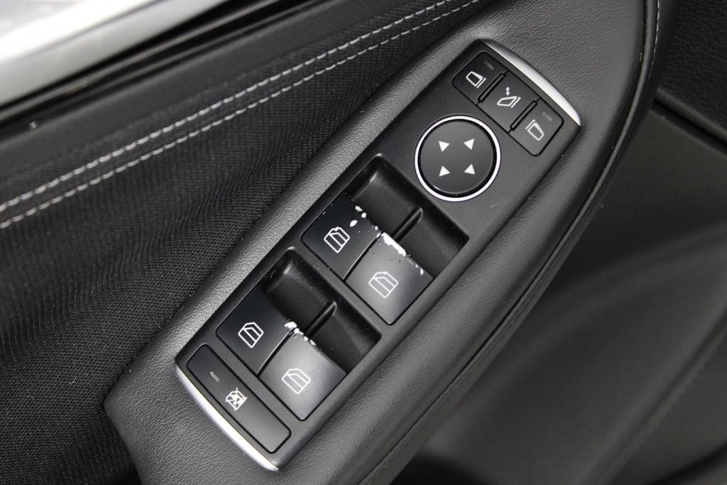 2018 INFINITI QX30 Base