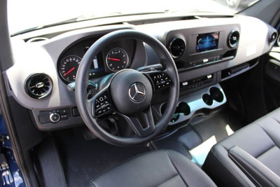 2024 Mercedes-Benz Sprinter 2500 Cargo 170 WB High Roof