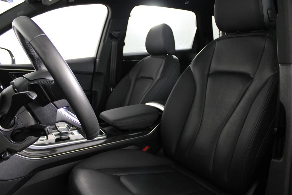 2022 Audi Q7 45 Premium quattro
