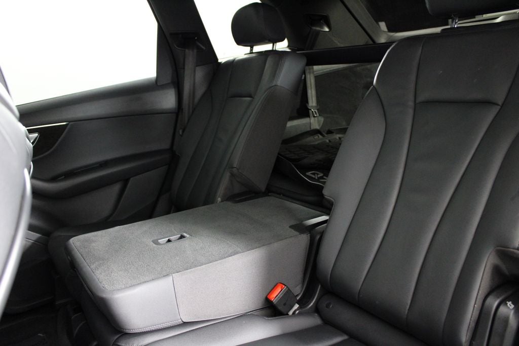 2022 Audi Q7 45 Premium quattro