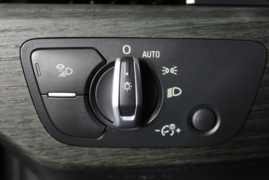 2023 Audi A4 45 S line Premium Plus quattro