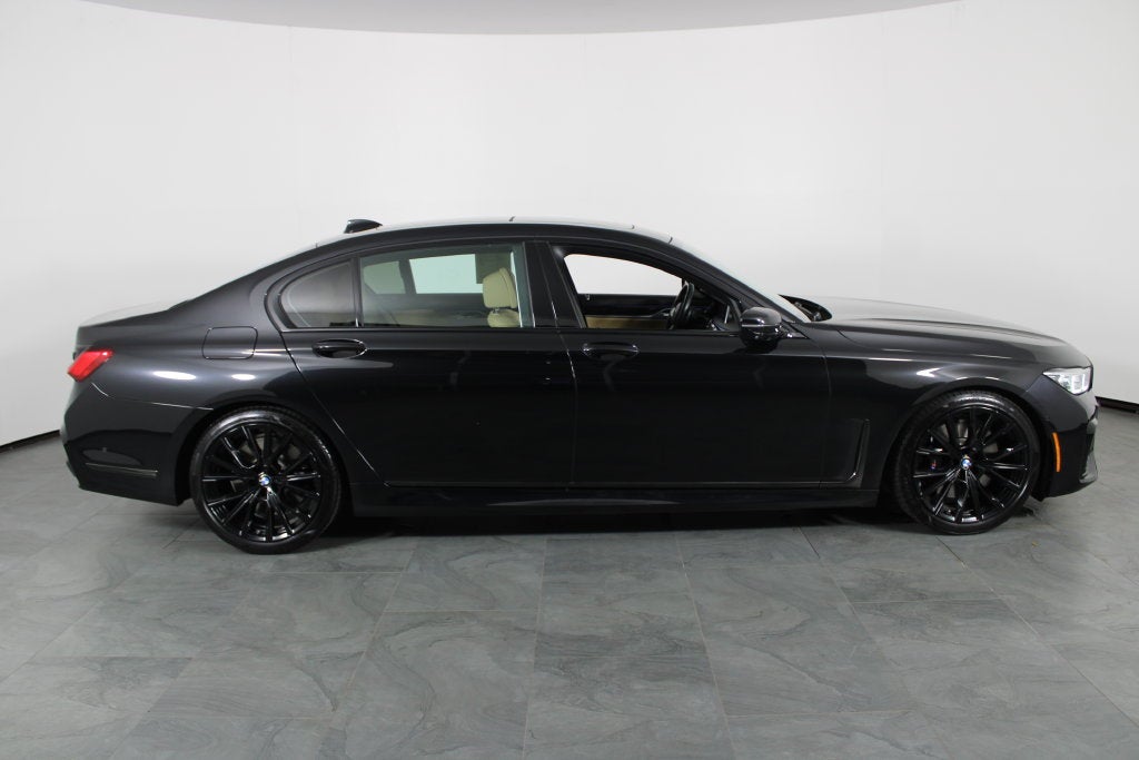 2021 BMW 7 Series 740i