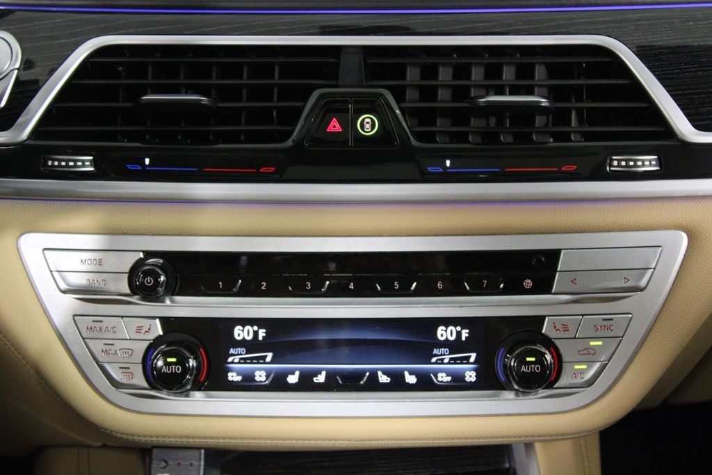 2021 BMW 7 Series 740i