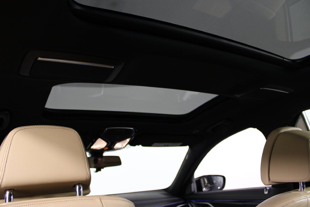 2021 BMW 7 Series 740i