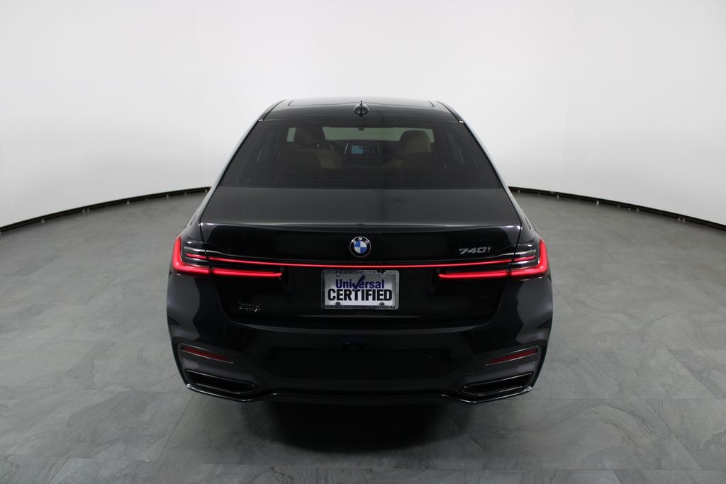 2021 BMW 7 Series 740i