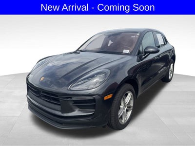 2023 Porsche Macan Base