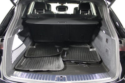 2024 Porsche Cayenne Base