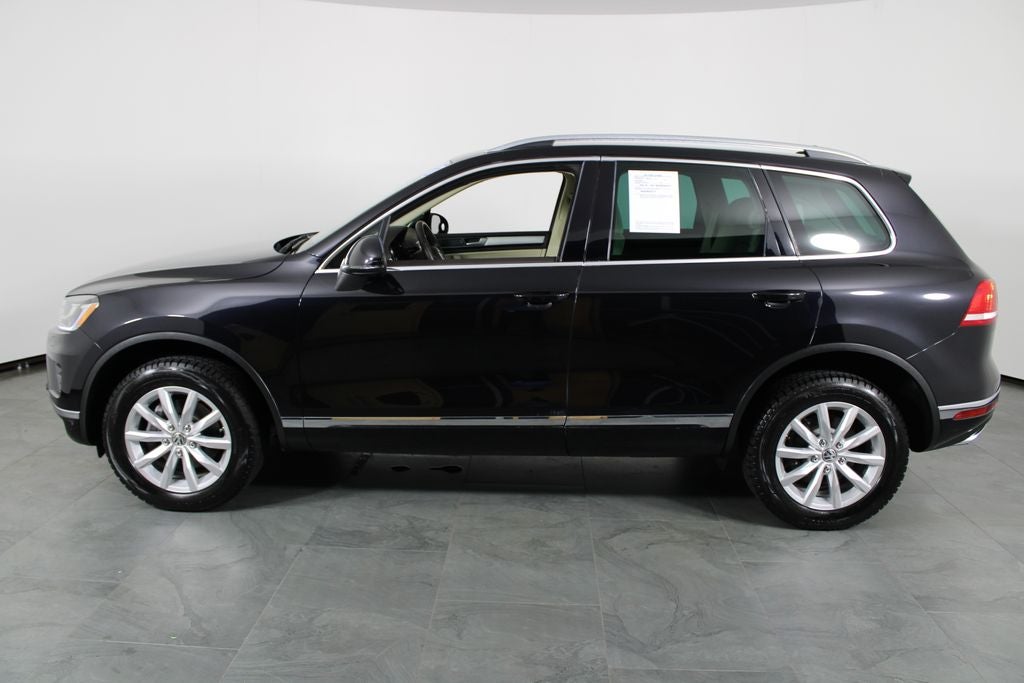 2017 Volkswagen Touareg V6 Sport 4Motion