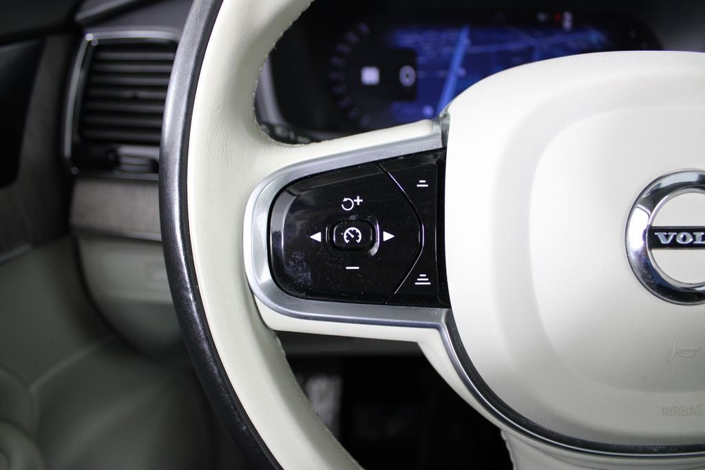 2023 Volvo XC90 Recharge Plug-In Hybrid T8 Plus Bright Theme 7 Passenger