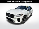 2022 Volvo XC60 B5 R-Design