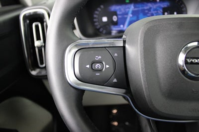 2025 Volvo XC40 B5 Plus Bright Theme