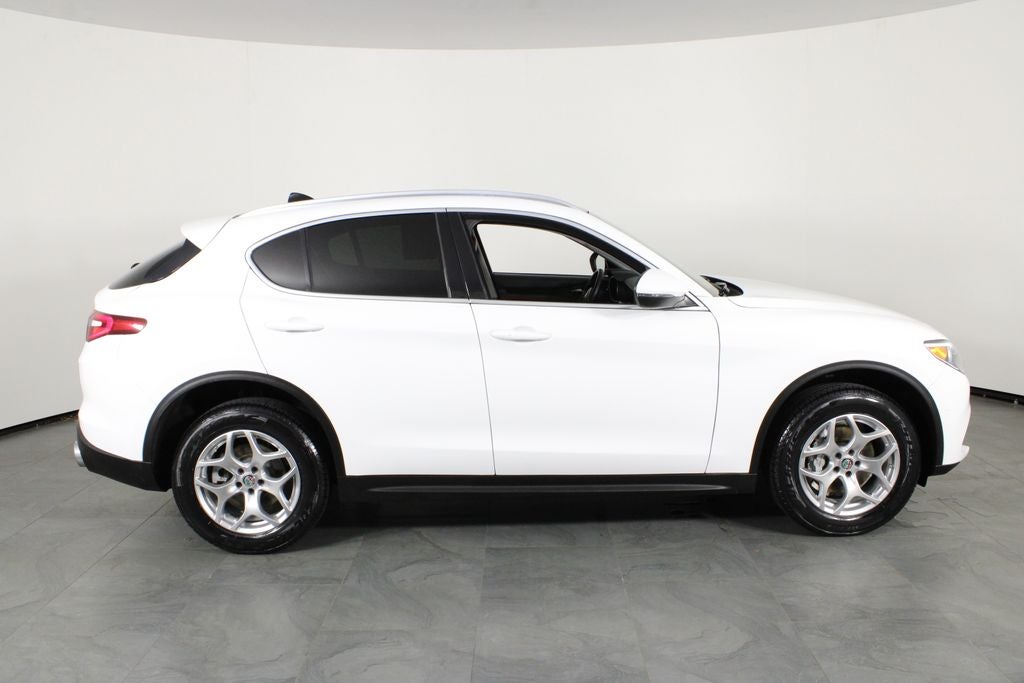 2021 Alfa Romeo Stelvio Sprint