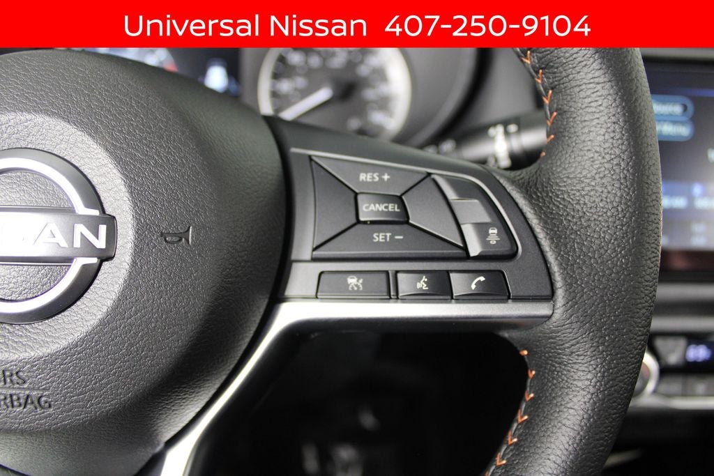 2025 Nissan Versa 1.6 SR