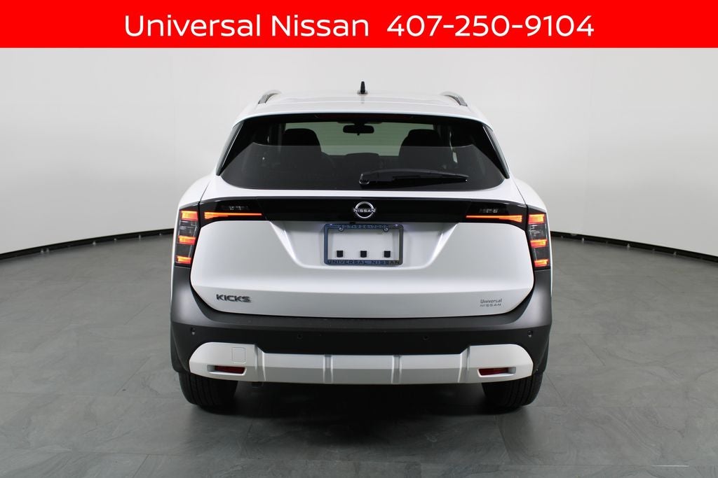 2026 Nissan Kicks SV