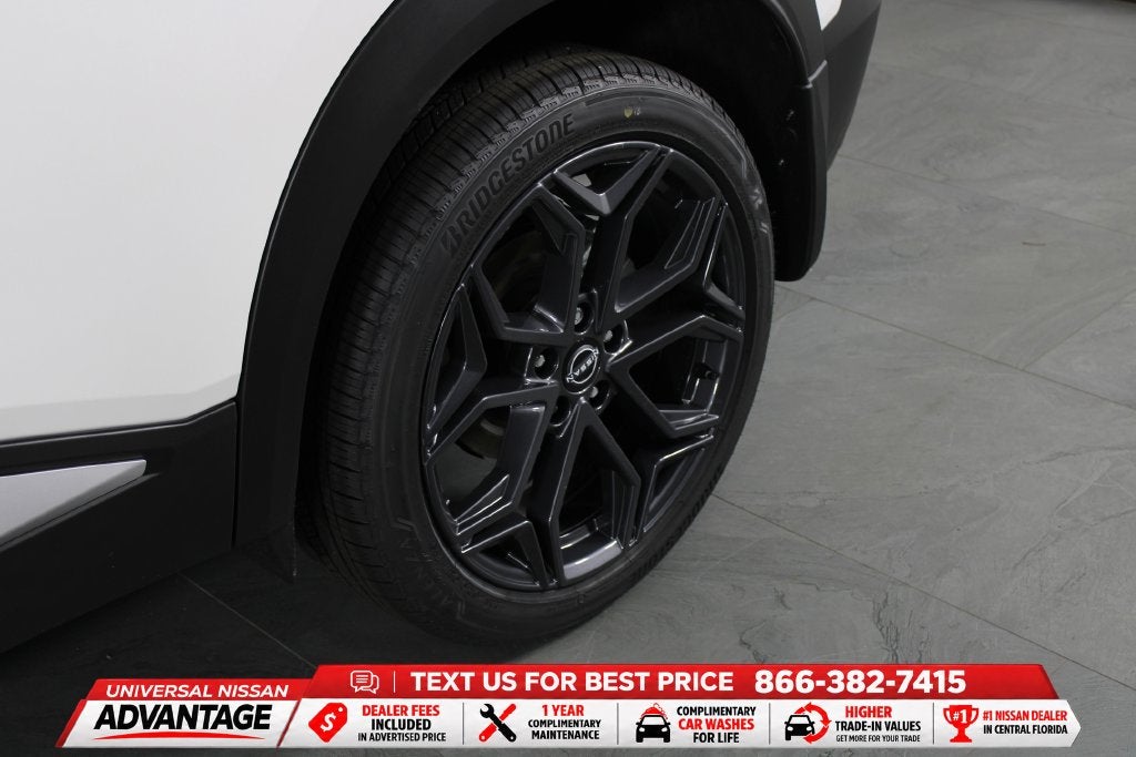 2027 Nissan Kicks SR
