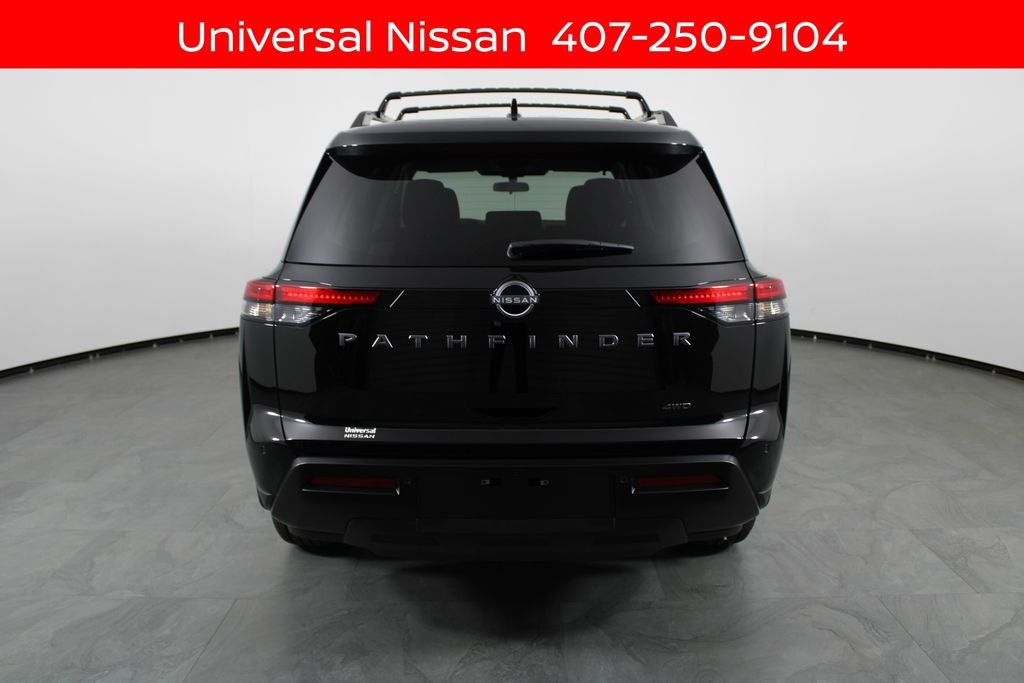 2026 Nissan Pathfinder SV