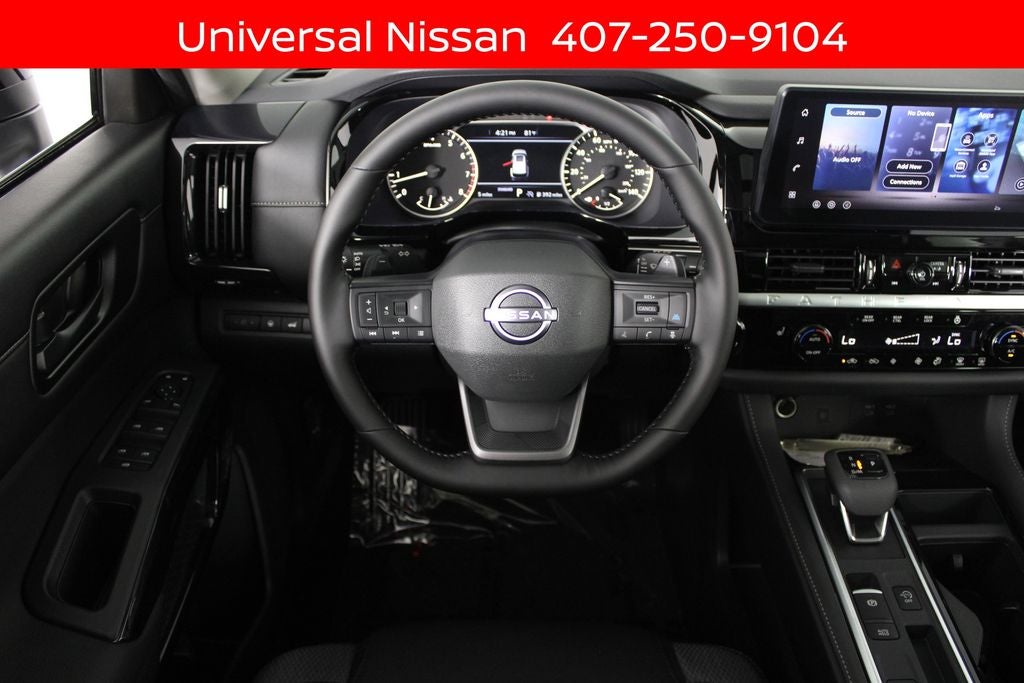 2026 Nissan Pathfinder SV