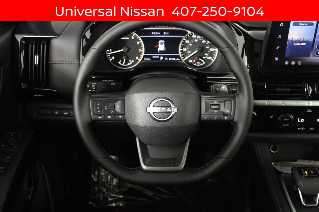 2026 Nissan Pathfinder SV