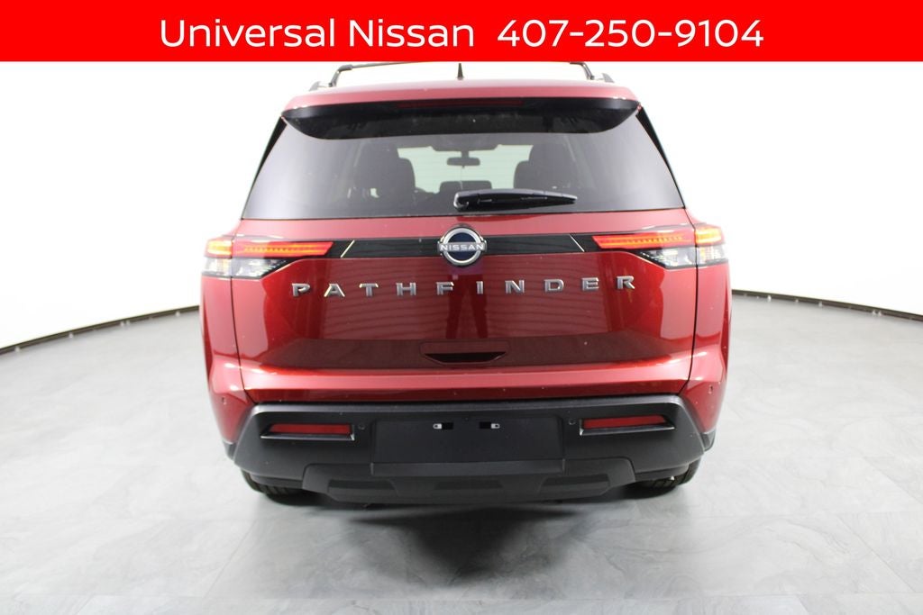 2026 Nissan Pathfinder SV